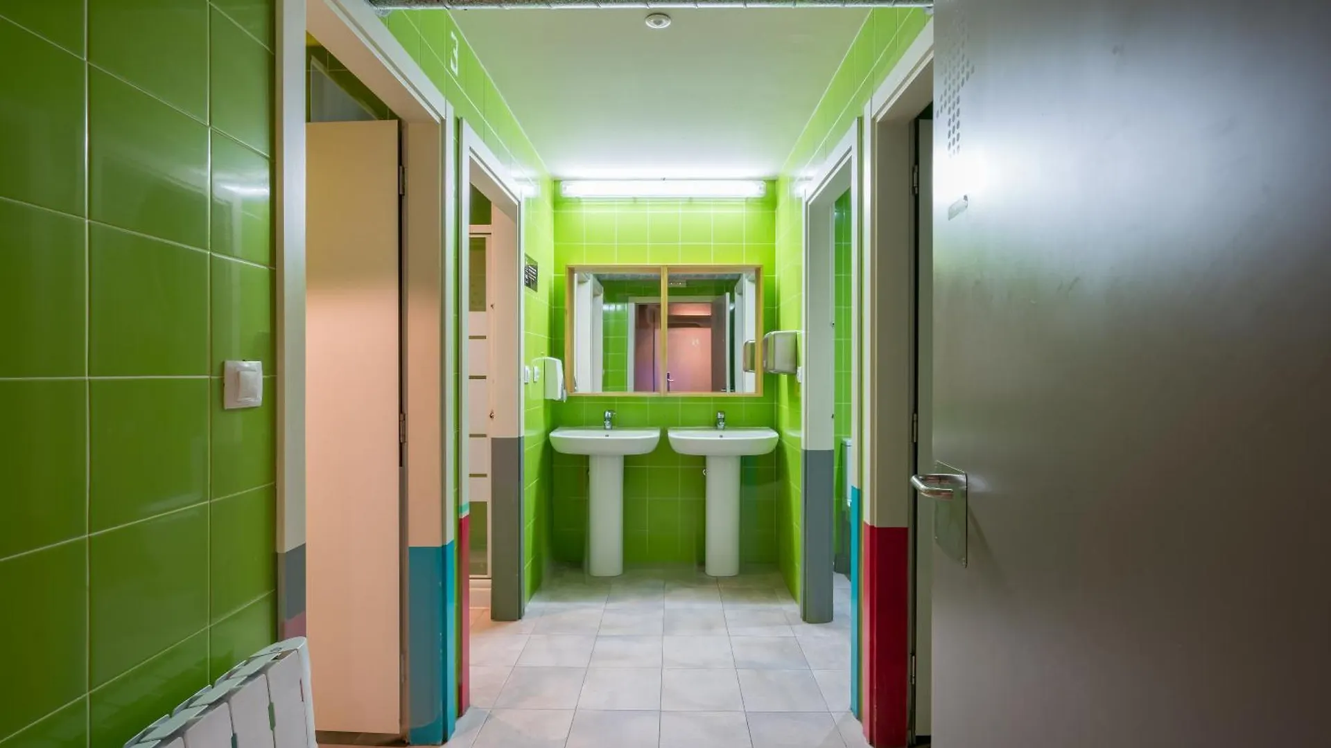 Ganbara Hostel - Self Check In Bilbao