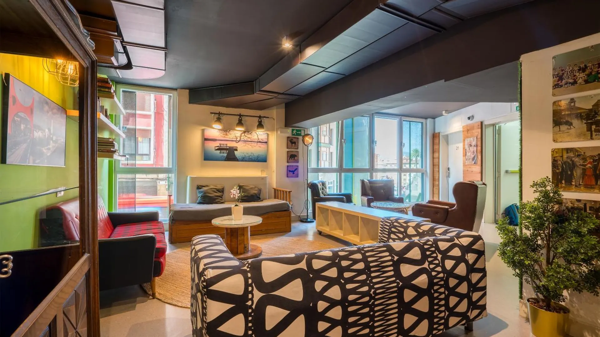 Ganbara Hostel - Self Check In Bilbao