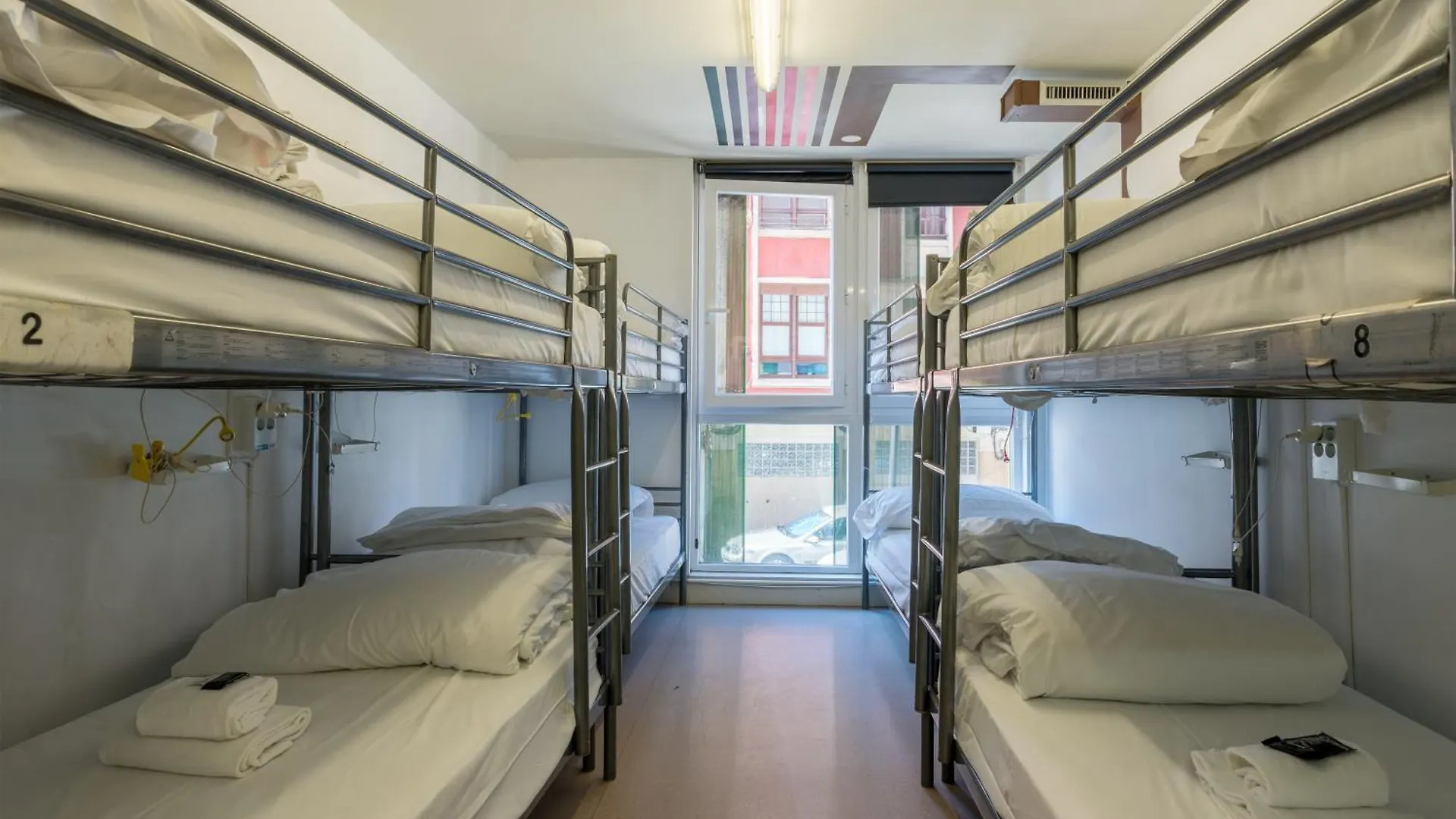 Ganbara Hostel - Self Check In Bilbao